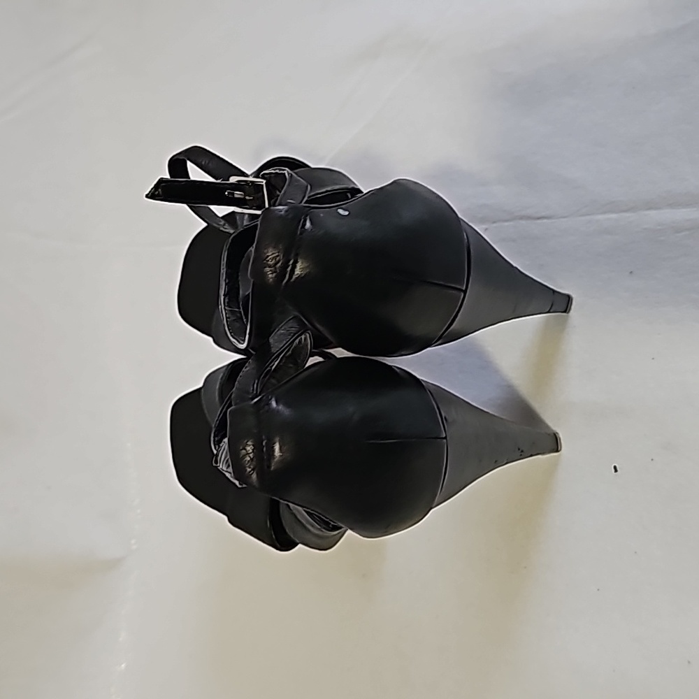 Jessica Simpson Platform Sandals - Picture 4 of 10